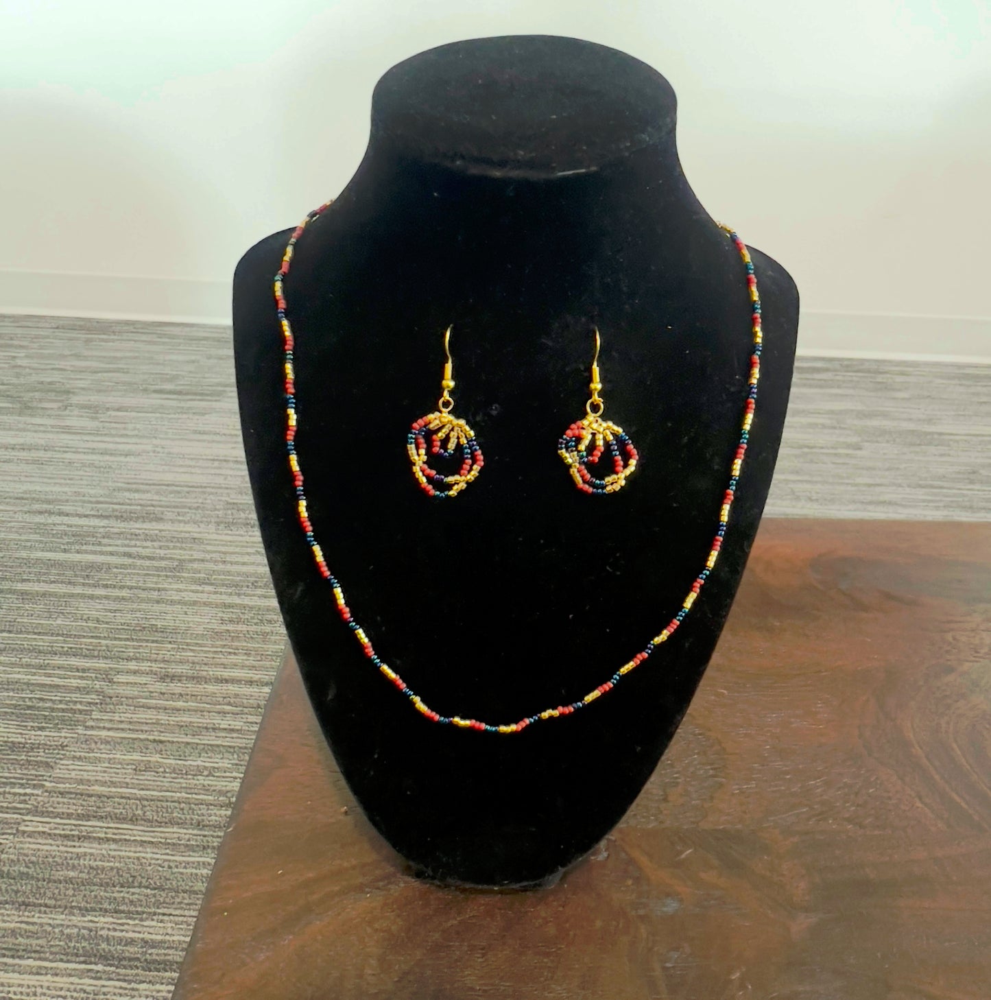 Tricolor Elegance Pearl Necklace set