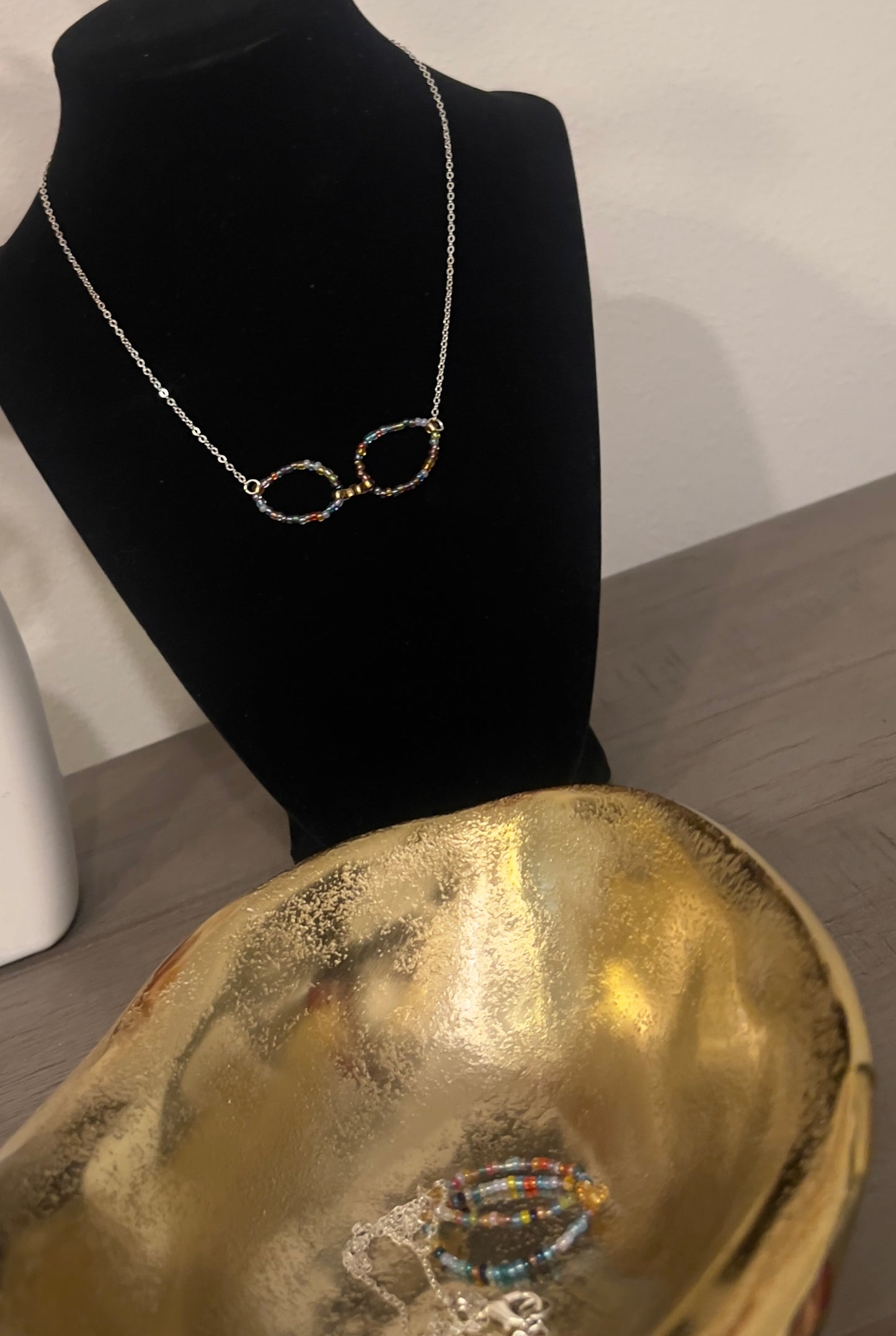 Radiant Loop Necklace